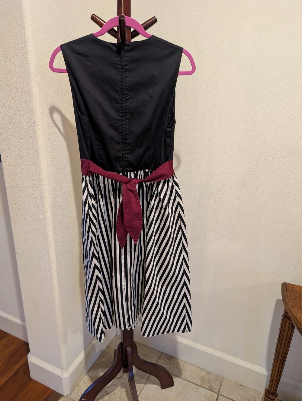 Disney Black & White Stripe Dress, Maroon Sash, Pirates Of The Caribbean, Size L - Picture 11 of 11